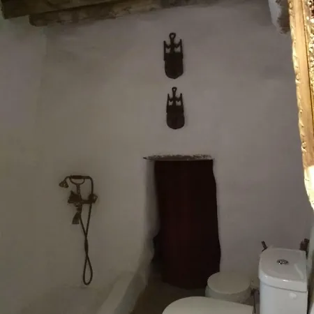 Guest house Cyclades Olive Museum's Pitrofos